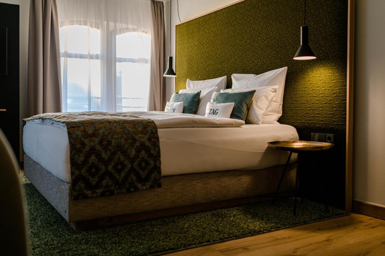 Weinhotel Freylich Zahn Freyburg Bagian luar foto