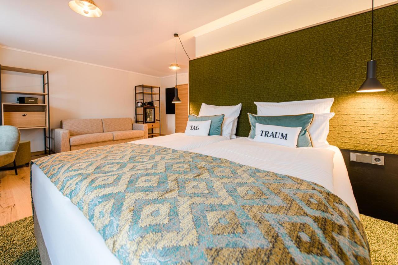 Weinhotel Freylich Zahn Freyburg Bagian luar foto