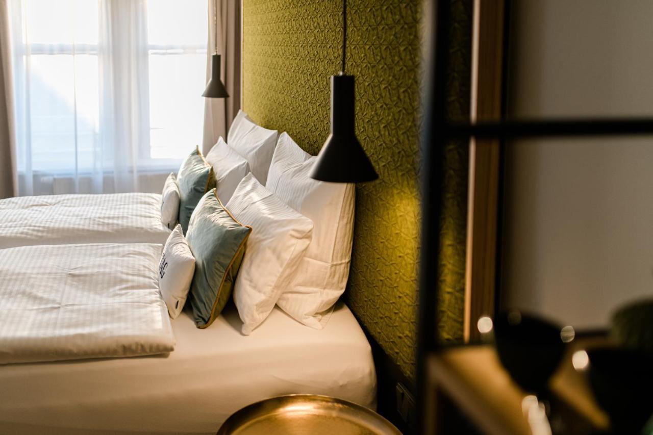 Weinhotel Freylich Zahn Freyburg Bagian luar foto