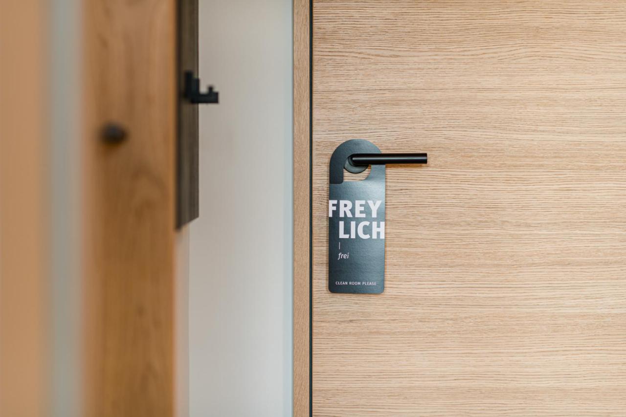 Weinhotel Freylich Zahn Freyburg Bagian luar foto