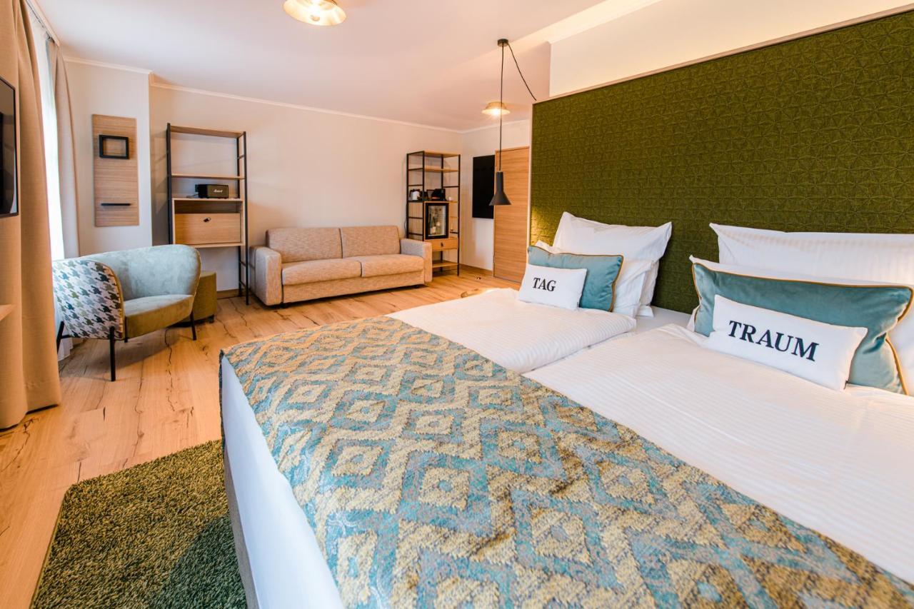 Weinhotel Freylich Zahn Freyburg Bagian luar foto