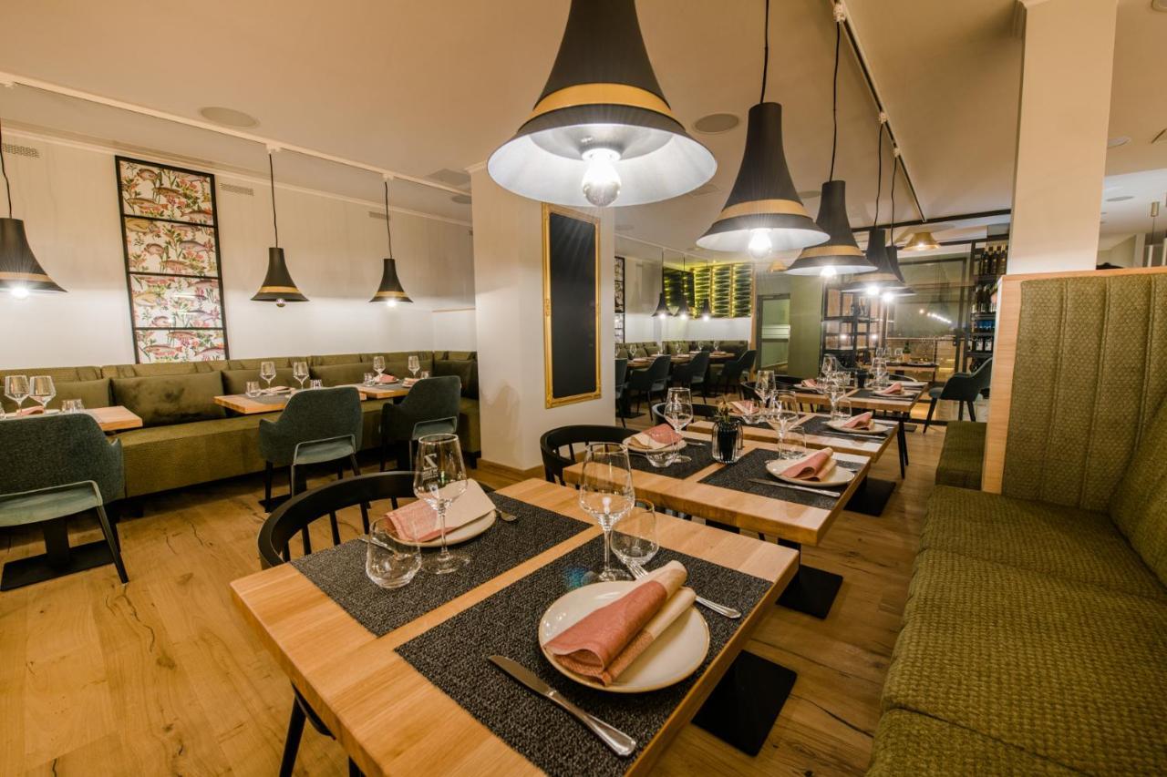 Weinhotel Freylich Zahn Freyburg Bagian luar foto