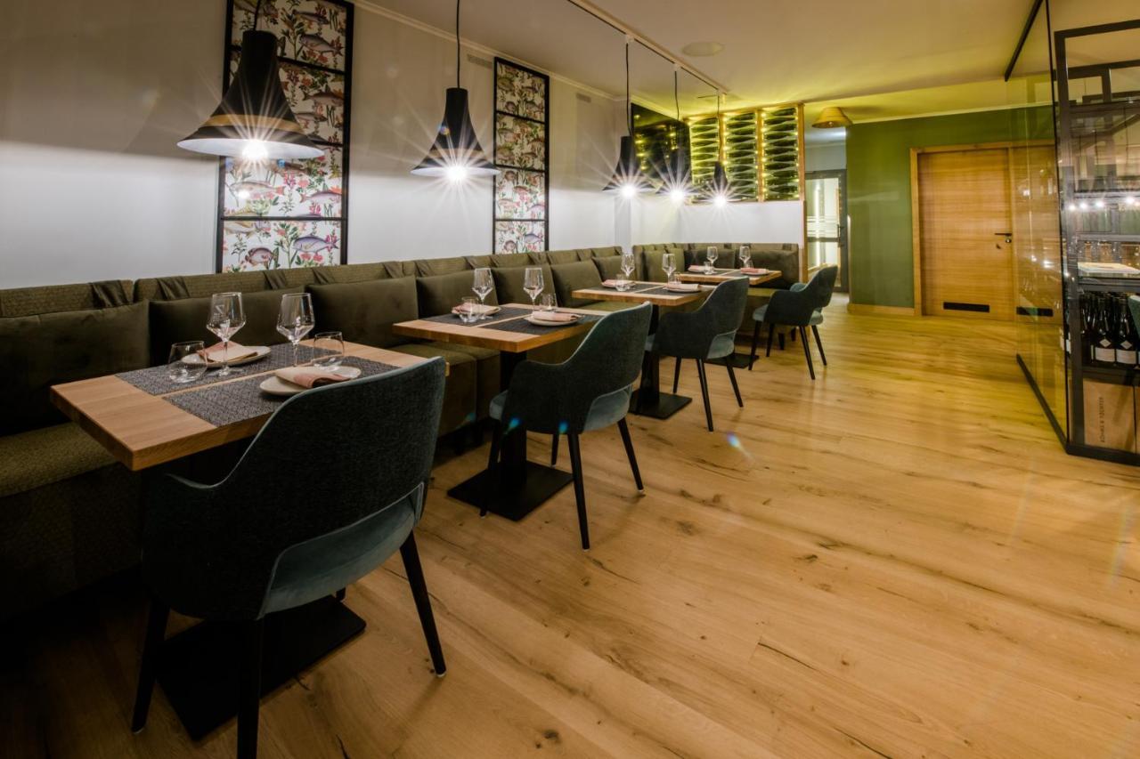 Weinhotel Freylich Zahn Freyburg Bagian luar foto